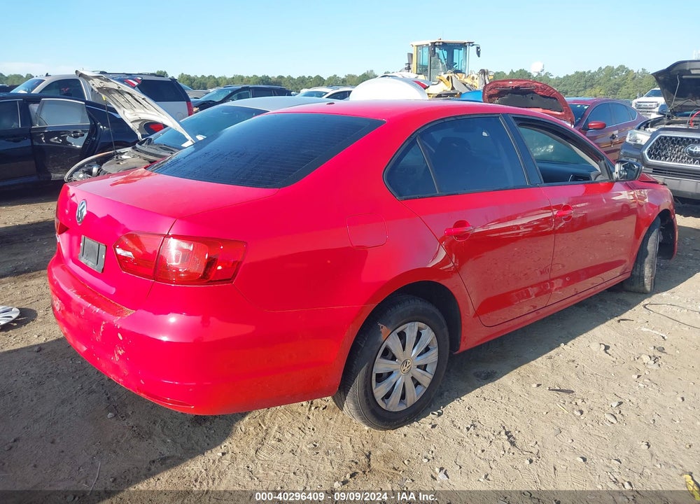 2014 VOLKSWAGEN JETTA 2.0L S VIN: 3VW2K7AJ9EM256562