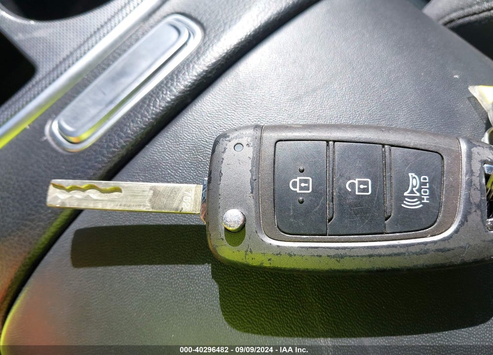 2021 HYUNDAI SANTA FE SE VIN: 5NMS14AJ7MH369349