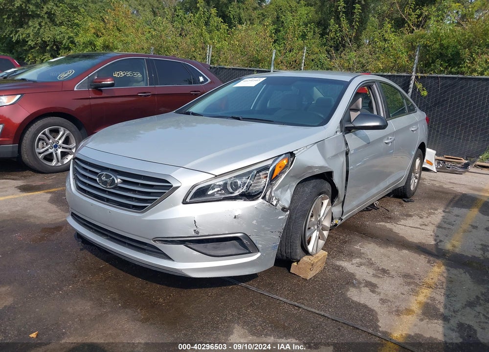 2015 HYUNDAI SONATA SE VIN: 5NPE24AF3FH075748