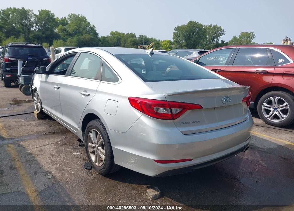 2015 HYUNDAI SONATA SE VIN: 5NPE24AF3FH075748