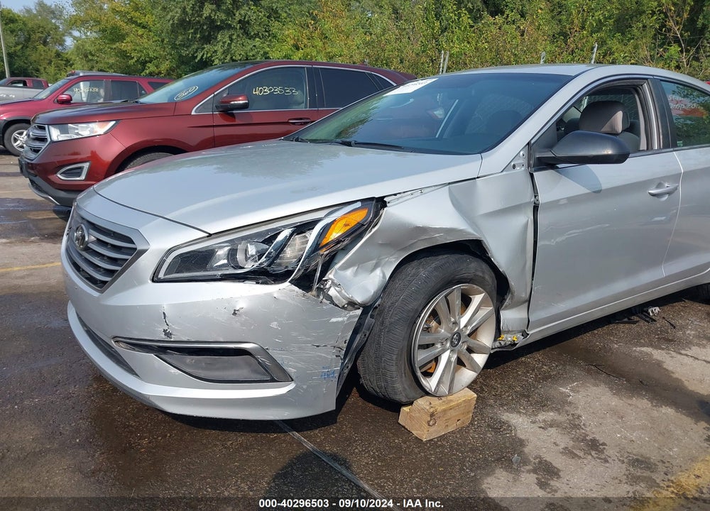 2015 HYUNDAI SONATA SE VIN: 5NPE24AF3FH075748
