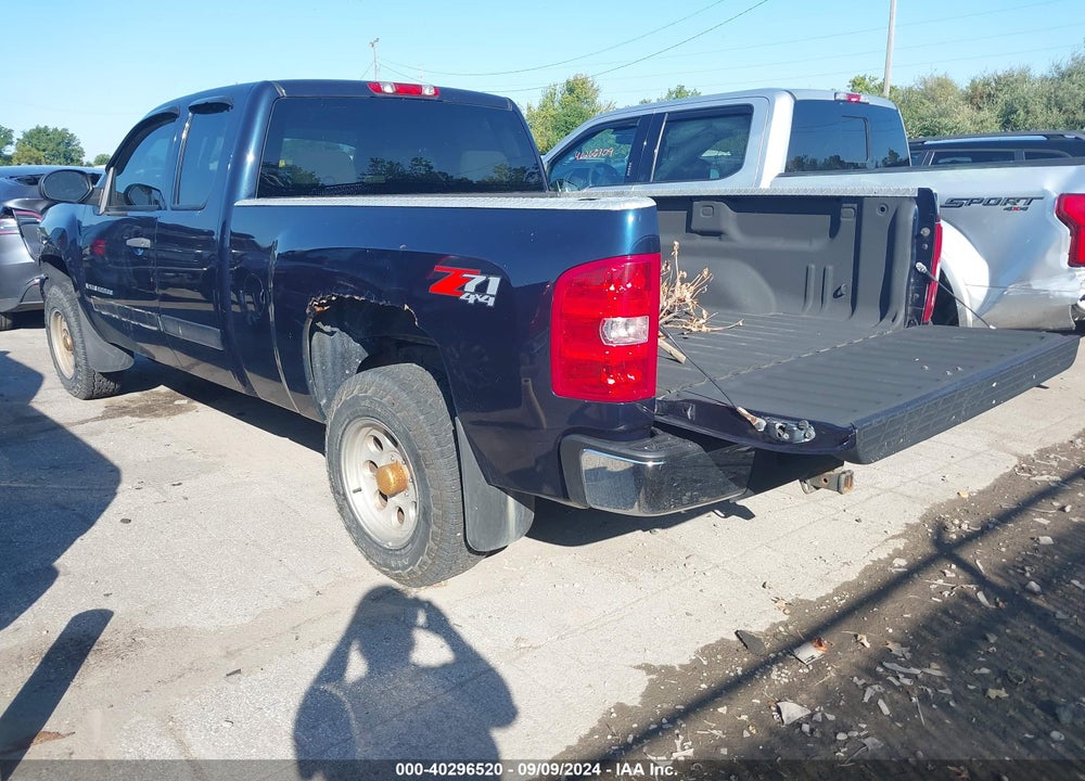 2007 CHEVROLET SILVERADO 1500 LT1 VIN: 1GCEK19057Z646035