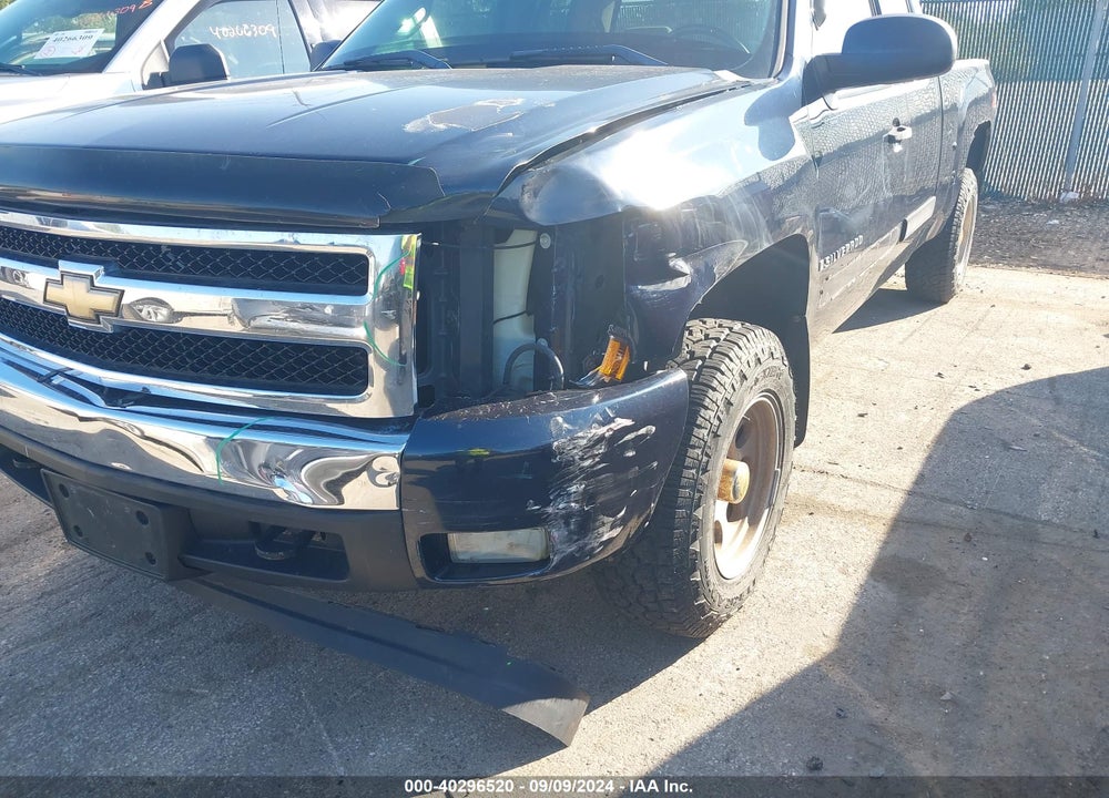 2007 CHEVROLET SILVERADO 1500 LT1 VIN: 1GCEK19057Z646035