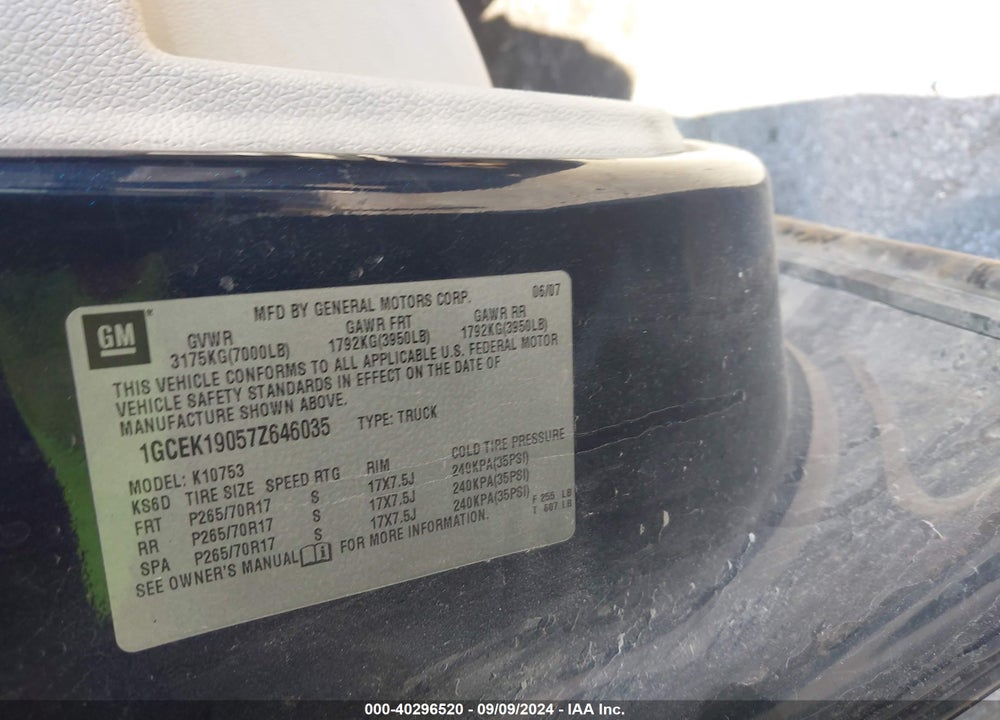 2007 CHEVROLET SILVERADO 1500 LT1 VIN: 1GCEK19057Z646035