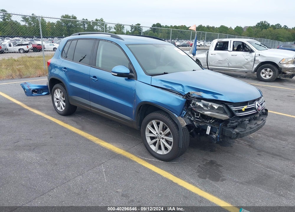 2018 VOLKSWAGEN TIGUAN LIMITED 2.0T VIN: WVGAV7AX5JK000409