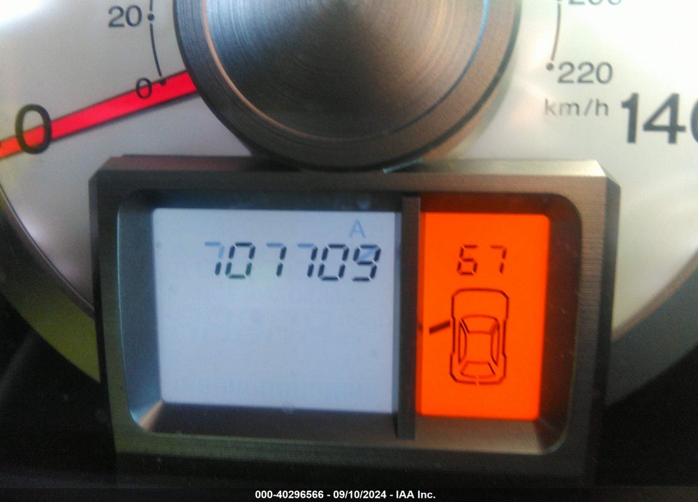 2011 HONDA PILOT EX-L VIN: 5FNYF4H65BB030939