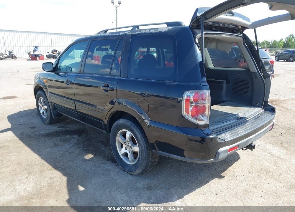 2006 HONDA PILOT EX VIN: 5FNYF28476B026500