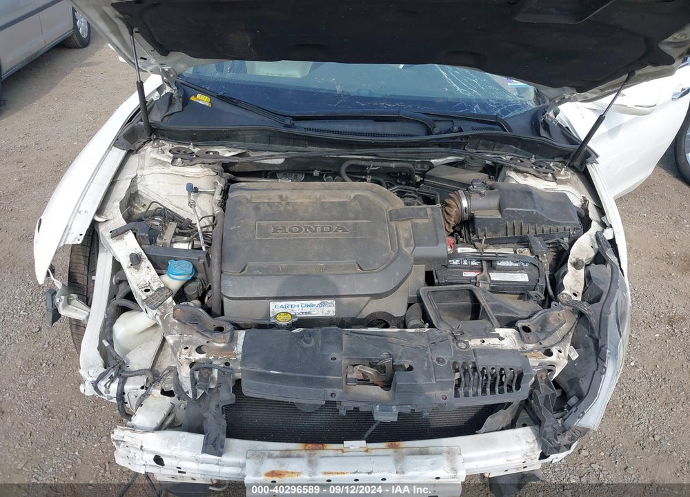 2013 HONDA ACCORD EX-L V-6 VIN: 1HGCT2B88DA006536