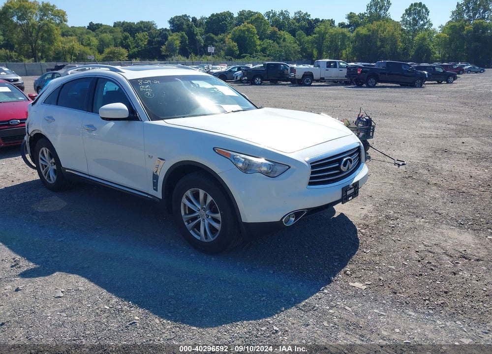 2017 INFINITI QX70 VIN: JN8CS1MW8HM415765