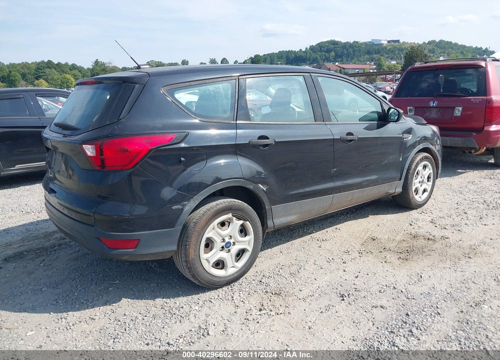 2019 FORD ESCAPE S VIN: 1FMCU0F72KUA88563