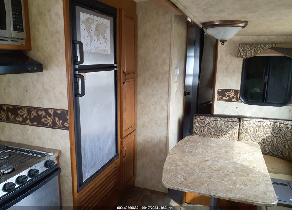 2012 PREMIER 31BHPR VIN: 4YDT31B2XCD420187