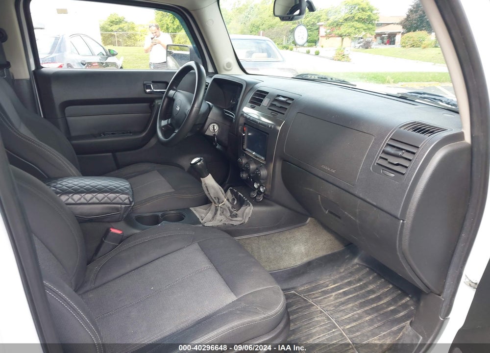 2007 HUMMER H3 SUV VIN: 5GTDN13E678140039