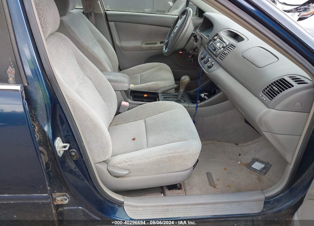 2004 TOYOTA CAMRY LE V6 VIN: 4T1BF32K24U074103