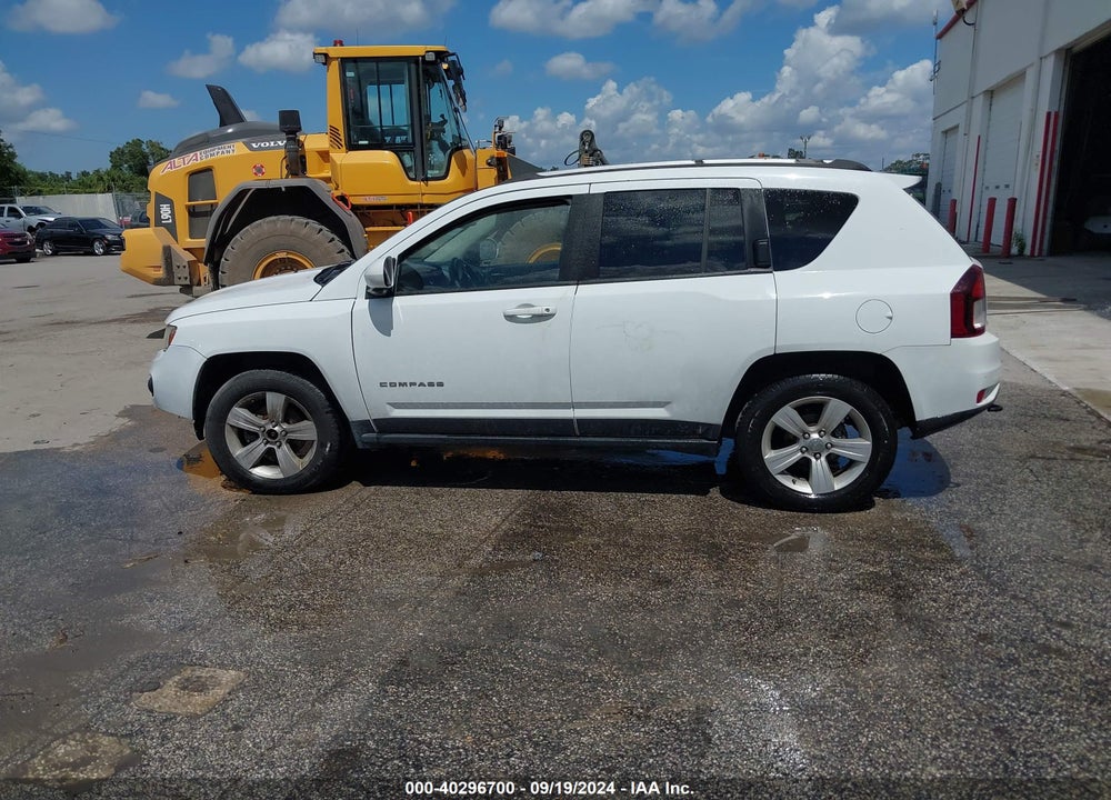 2016 JEEP COMPASS LATITUDE VIN: 1C4NJDEB4GD542614
