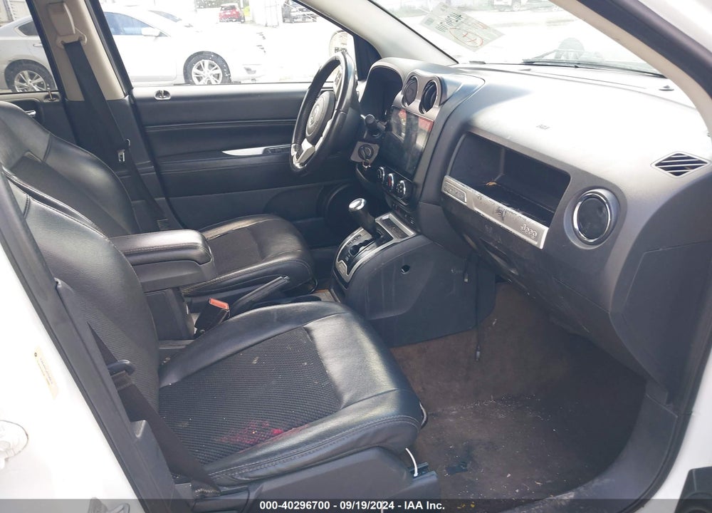2016 JEEP COMPASS LATITUDE VIN: 1C4NJDEB4GD542614