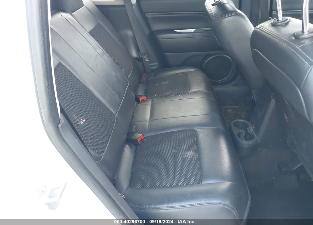 2016 JEEP COMPASS LATITUDE VIN: 1C4NJDEB4GD542614