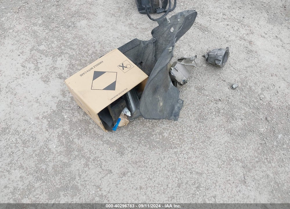 2022 HONDA CR-V HYBRID EX-L VIN: 5J6RT6H81NL030488