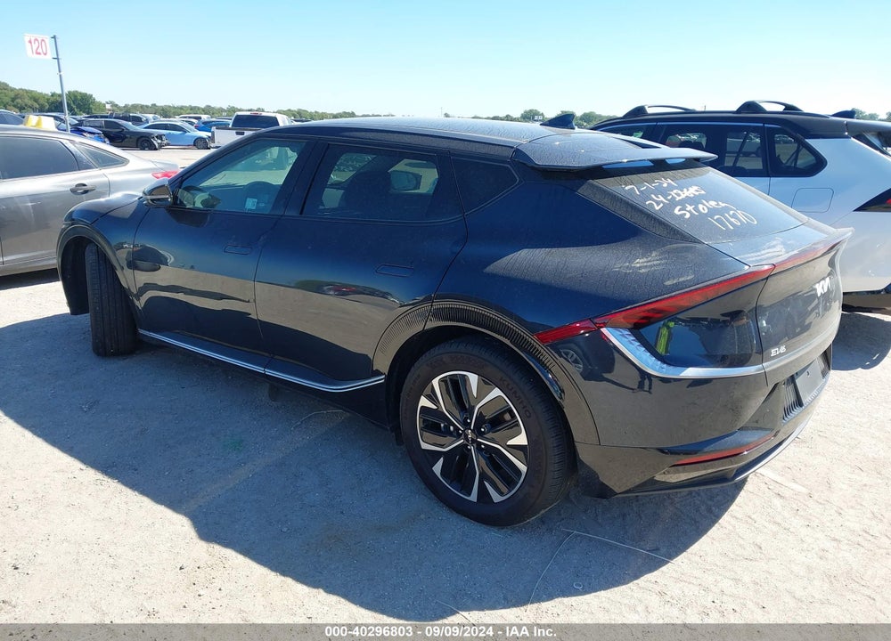 2023 KIA EV6 WIND VIN: KNDC34LA3P5608799