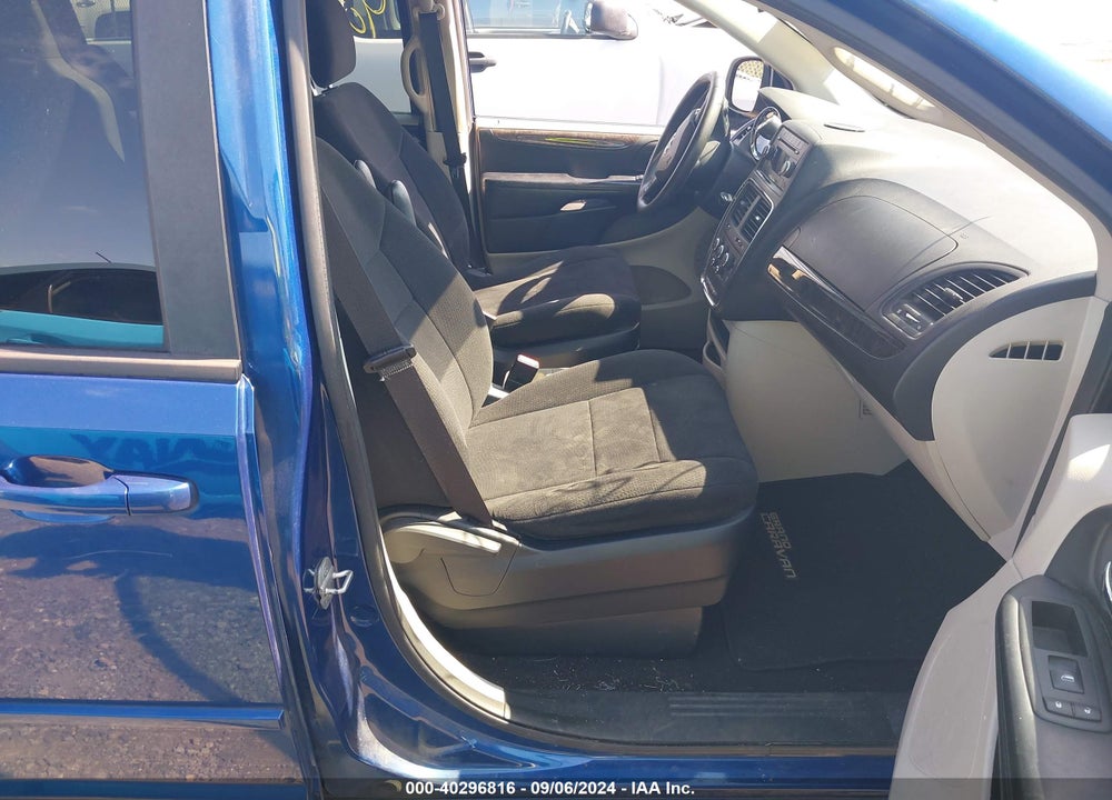 2011 DODGE GRAND CARAVAN EXPRESS VIN: 2D4RN4DG4BR611913