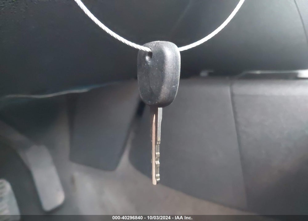 2008 GMC YUKON DENALI VIN: 1GKFK63888J240626