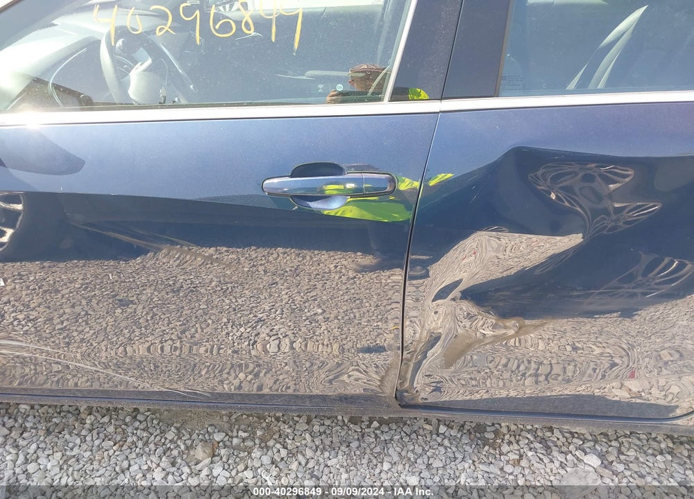 2019 CHEVROLET MALIBU LT VIN: 1G1ZD5ST2KF123226