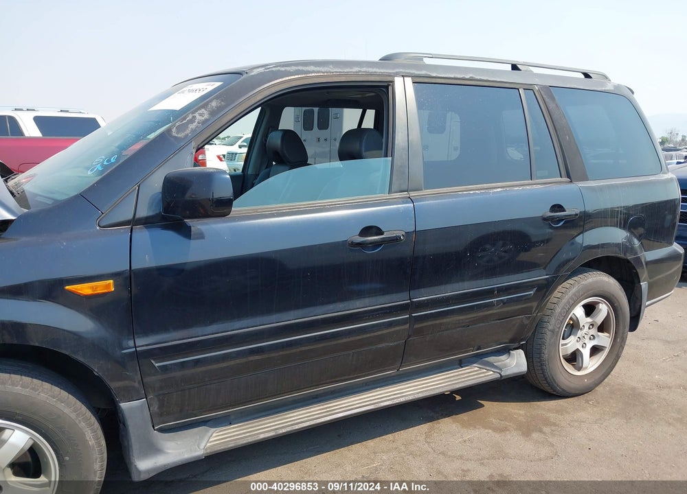 2006 HONDA PILOT EX-L VIN: 5FNYF28696B039492