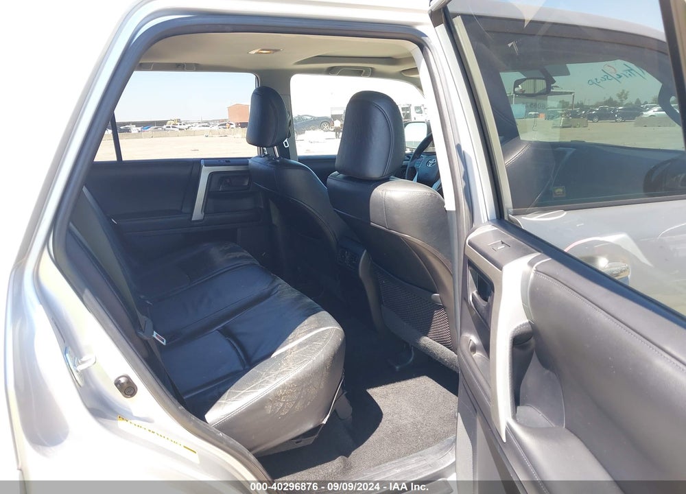 2011 TOYOTA 4RUNNER LIMITED V6 VIN: JTEZU5JR7B5024027