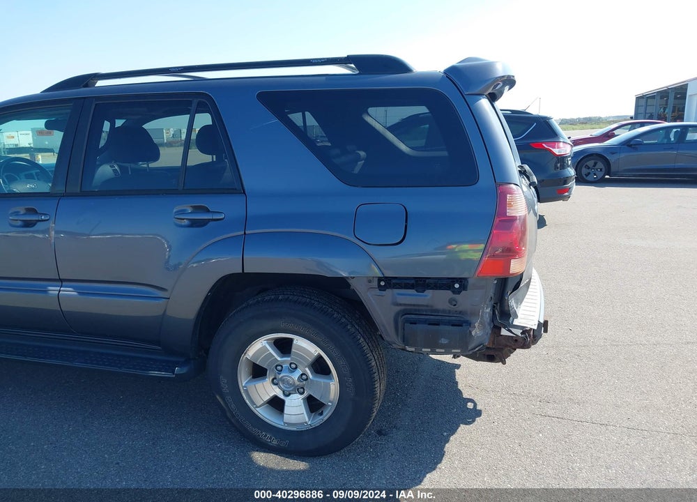 2005 TOYOTA 4RUNNER LIMITED V8 VIN: JTEBT17R050052306