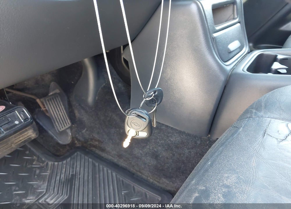2002 CHEVROLET AVALANCHE 1500 VIN: 3GNEK13TX2G207688