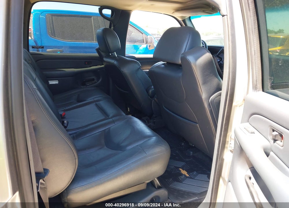 2002 CHEVROLET AVALANCHE 1500 VIN: 3GNEK13TX2G207688