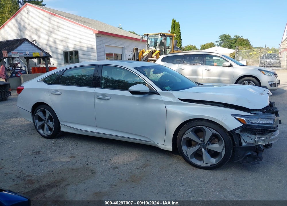 2018 HONDA ACCORD TOURING VIN: 1HGCV1F9XJA109539