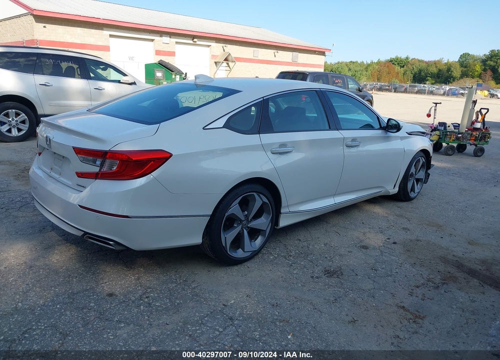 2018 HONDA ACCORD TOURING VIN: 1HGCV1F9XJA109539