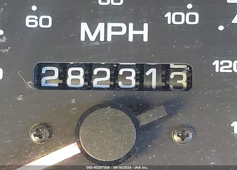 1995 NISSAN PATHFINDER LE/SE/XE VIN: JN8HD17Y3SW027903