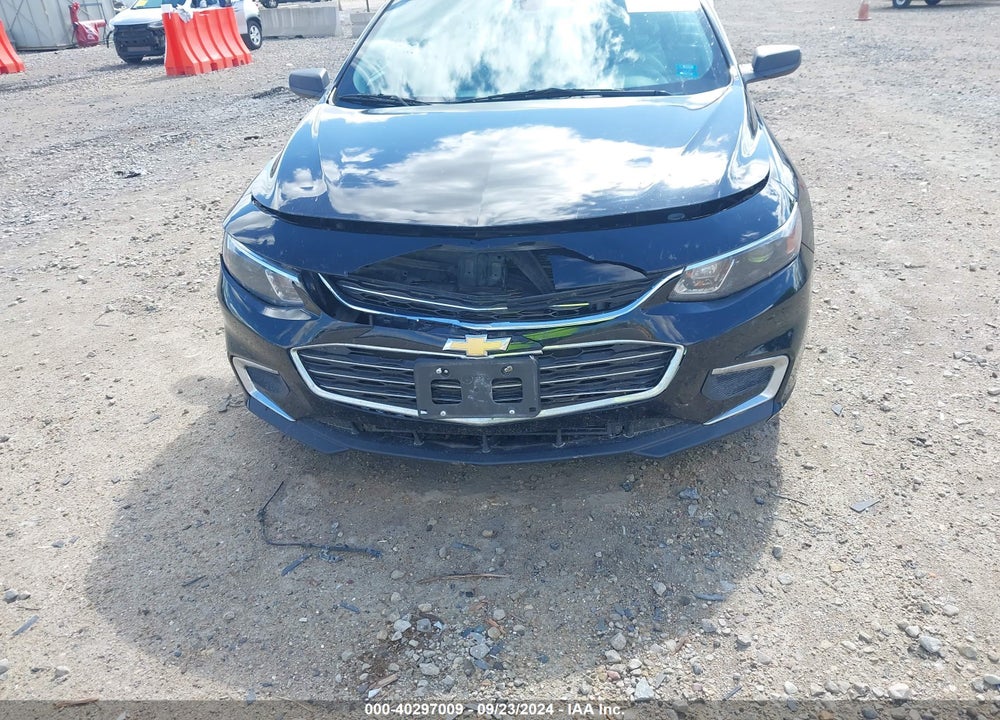 2017 CHEVROLET MALIBU VIN: 1G1ZC5ST2HF235181
