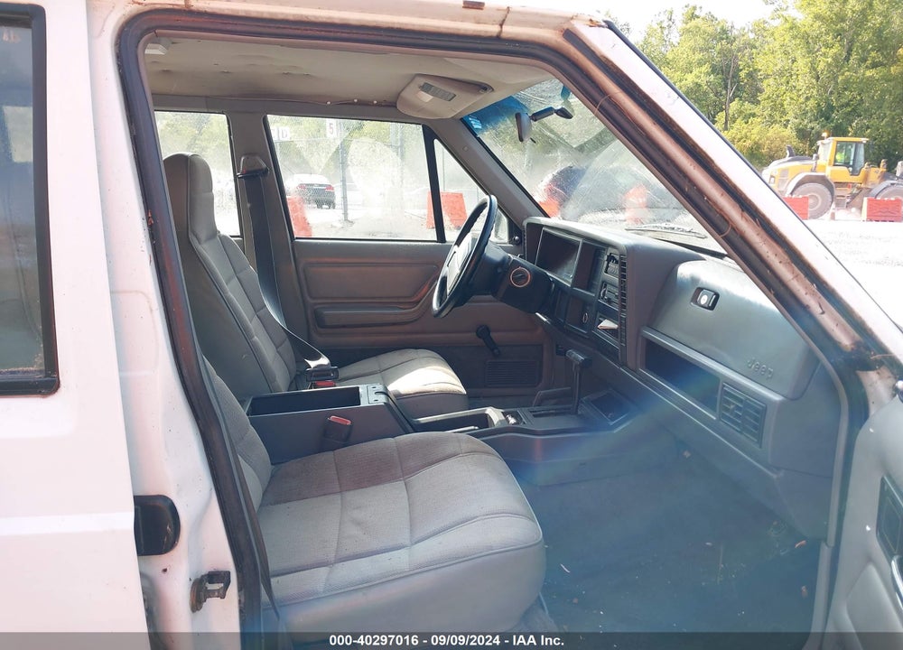 1995 JEEP CHEROKEE SPORT VIN: 1J4FJ68S3SL646841