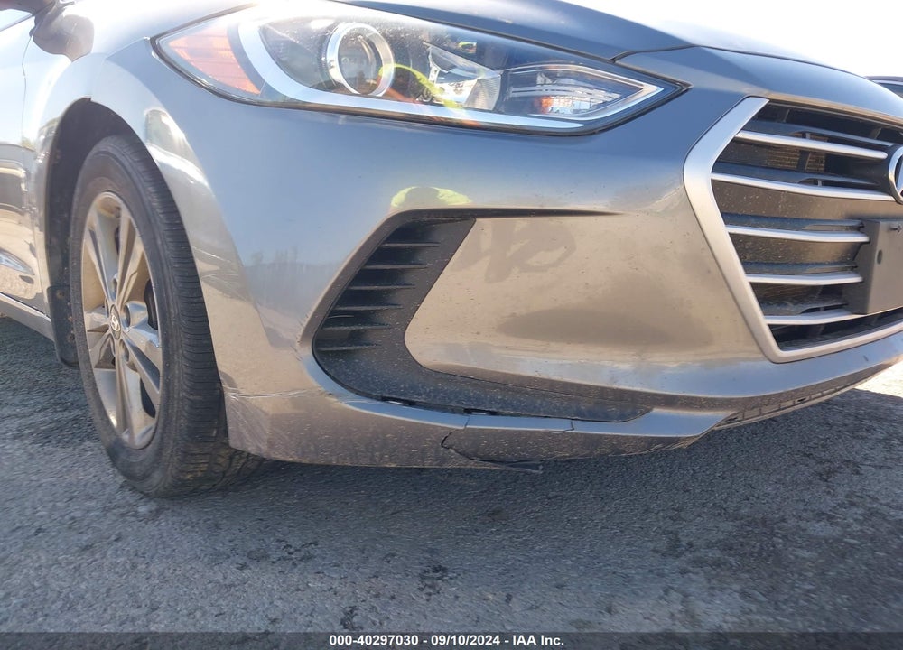 2018 HYUNDAI ELANTRA SEL VIN: 5NPD84LF6JH265513