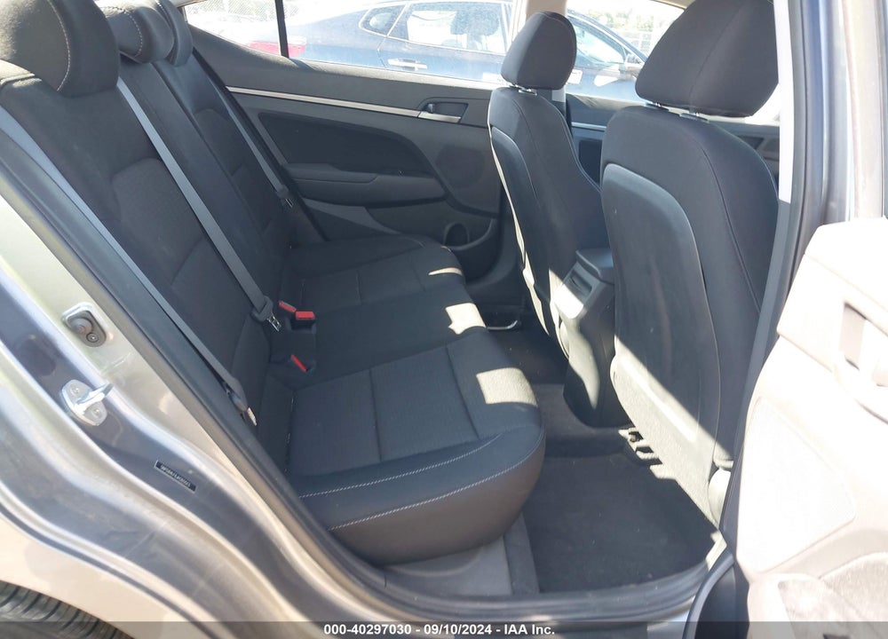 2018 HYUNDAI ELANTRA SEL VIN: 5NPD84LF6JH265513