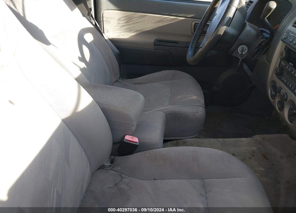 2005 CHEVROLET COLORADO LS VIN: 1GCDT136358241459