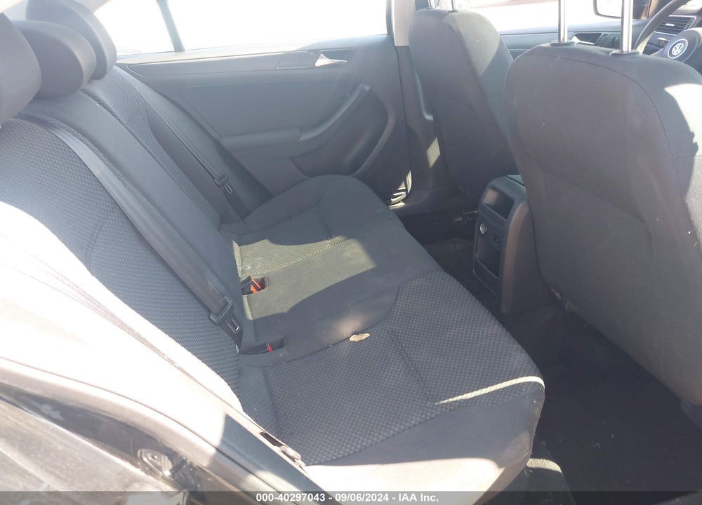 2012 VOLKSWAGEN JETTA VIN: 3VW2K7AJ3CM319104