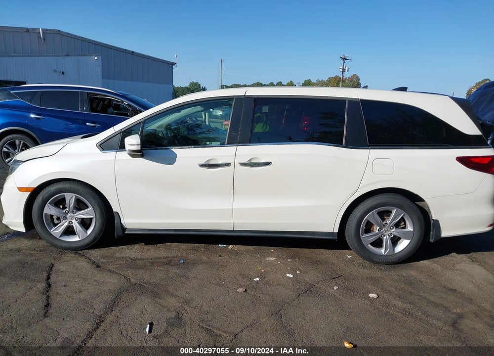 2018 HONDA ODYSSEY EX-L VIN: 5FNRL6H70JB065923