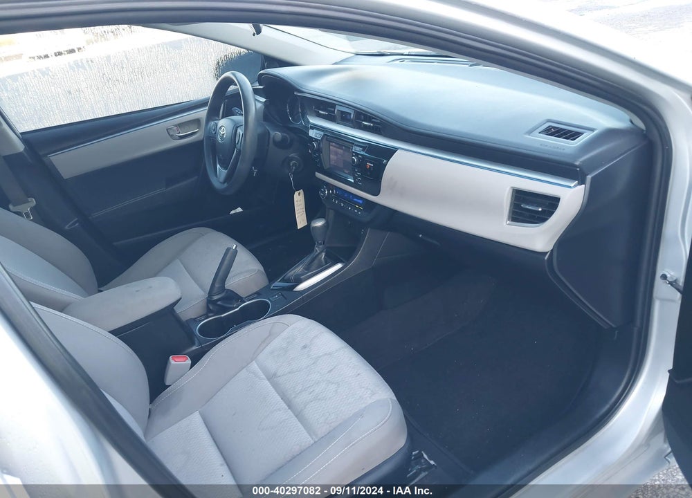 2016 TOYOTA COROLLA LE VIN: 5YFBURHE1GP525487