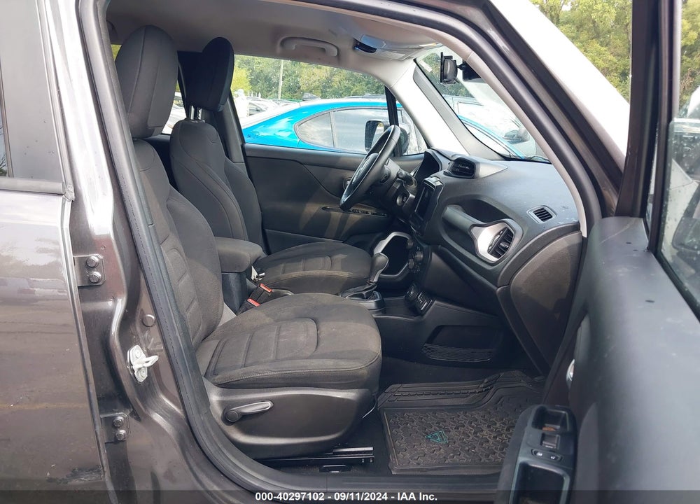 2018 JEEP RENEGADE LATITUDE 4X4 VIN: ZACCJBBB4JPJ51923