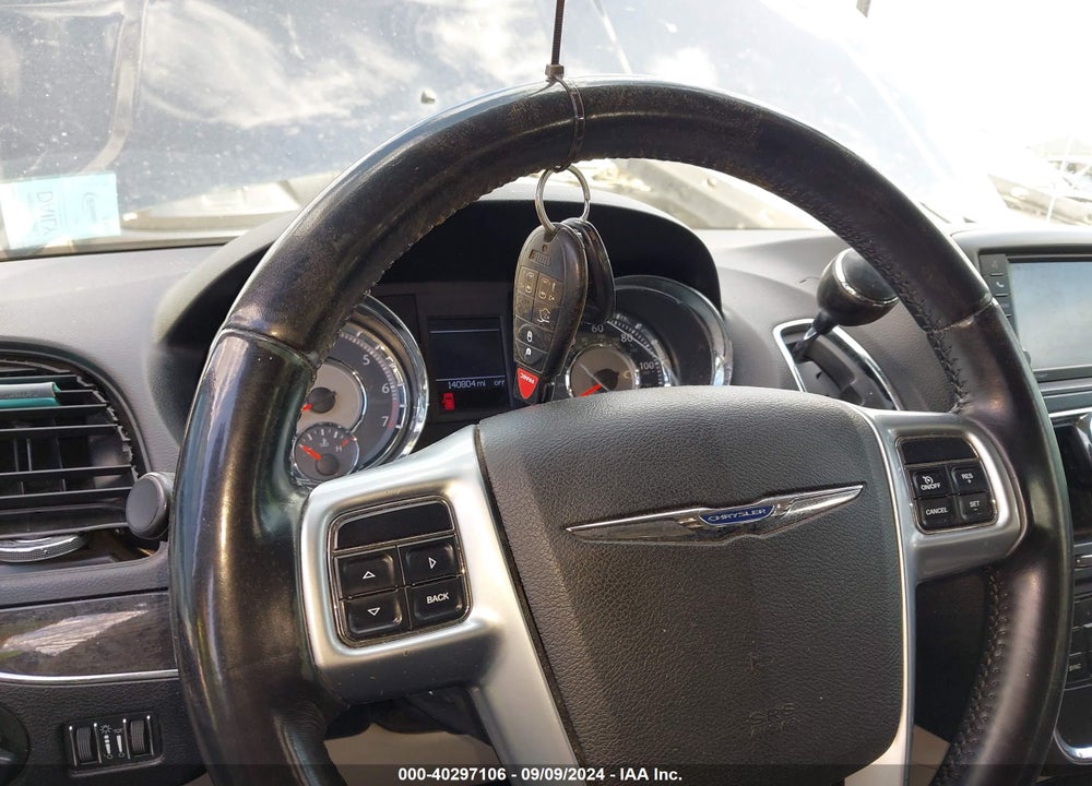 2011 CHRYSLER TOWN & COUNTRY TOURING VIN: 2A4RR5DG5BR630553