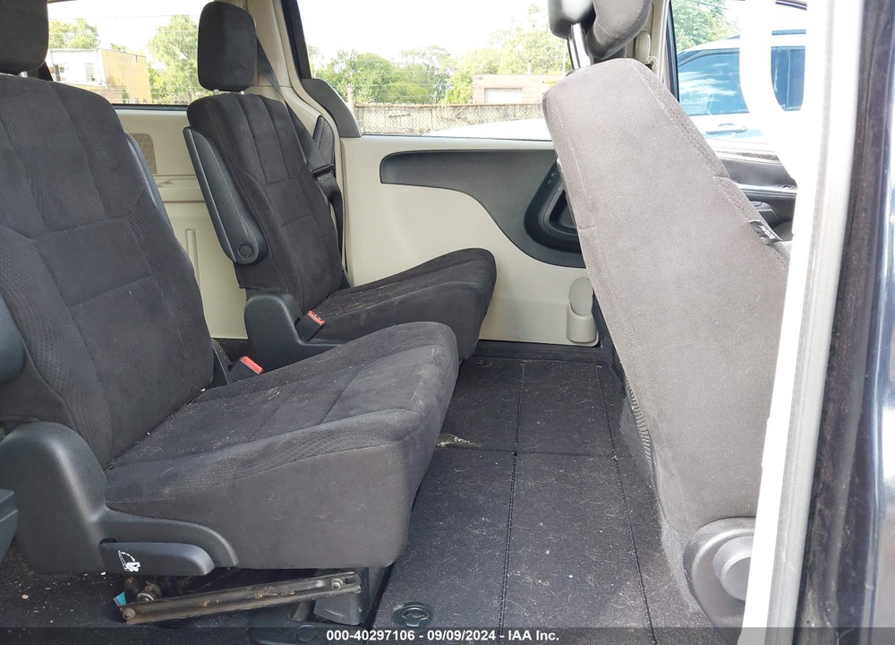 2011 CHRYSLER TOWN & COUNTRY TOURING VIN: 2A4RR5DG5BR630553
