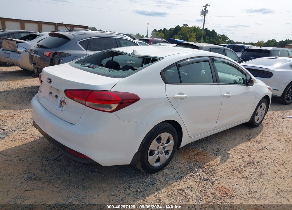 2018 KIA FORTE LX VIN: 3KPFK4A78JE242115