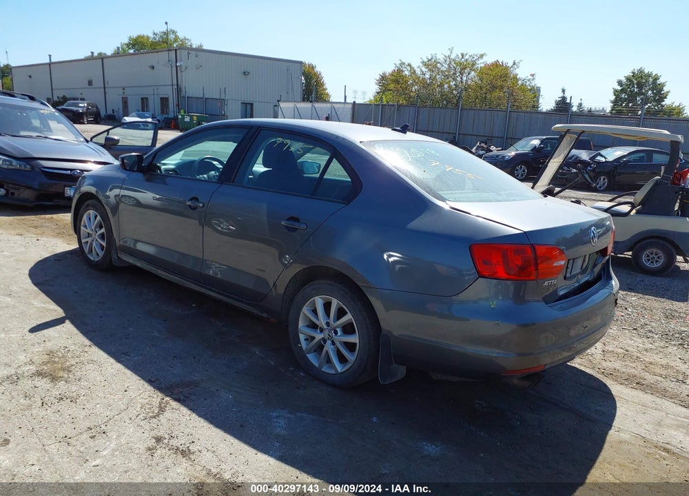 2012 VOLKSWAGEN JETTA 2.5L SE VIN: 3VWBP7AJ8CM306107