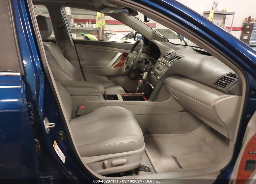 2009 TOYOTA CAMRY XLE VIN: 4T4BE46KX9R052561