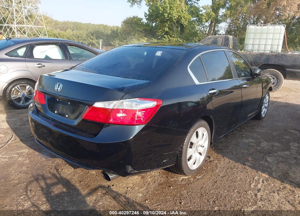 2013 HONDA ACCORD EX VIN: 1HGCR2F76DA005109