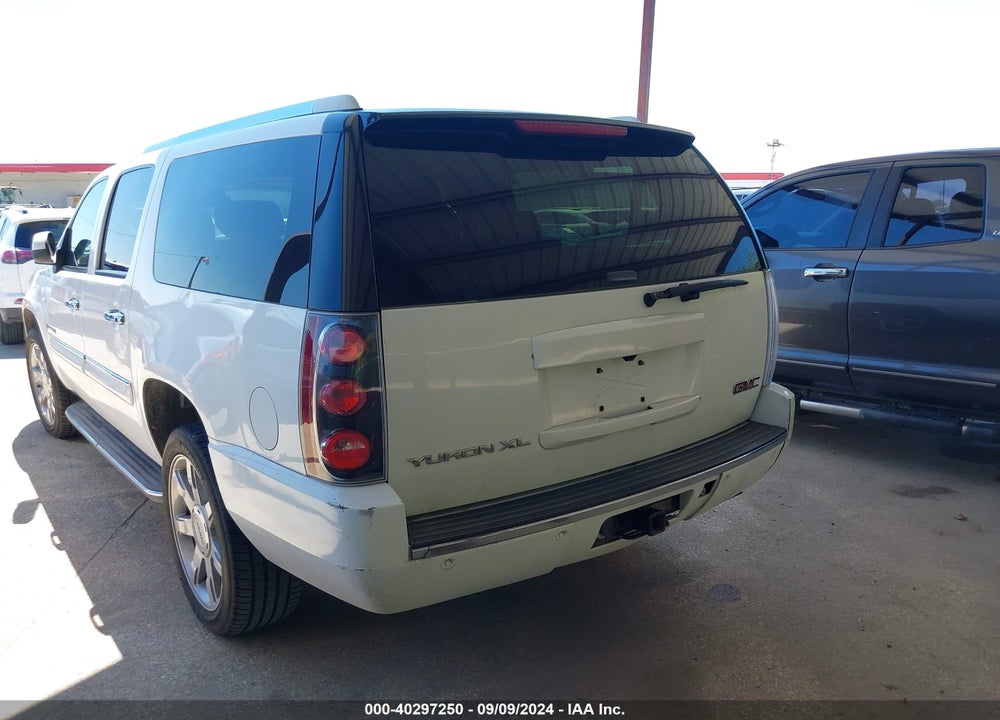 2008 GMC YUKON XL 1500 DENALI VIN: 1GKFK66868J153495