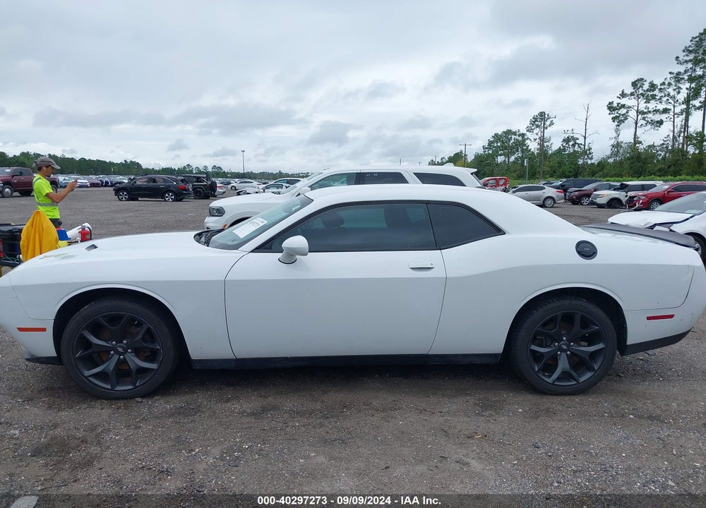 2020 DODGE CHALLENGER SXT VIN: 2C3CDZAG8LH227085